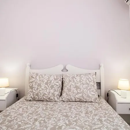 & Village Escape Apartment